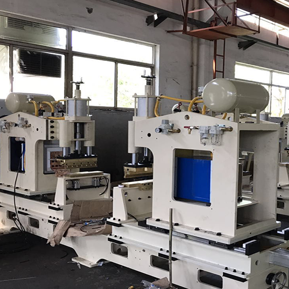 抽油煙機焊接生產線