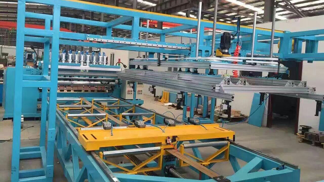 龍門焊機(jī)生產(chǎn)現(xiàn)場(chǎng)2