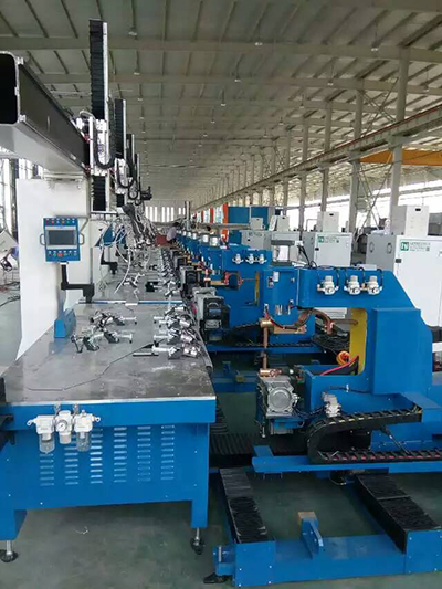 服務(wù)現(xiàn)場(chǎng)22