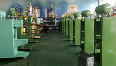 為什么客戶都選擇了焊本SMD系列中頻逆變式點(diǎn)焊機(jī)？