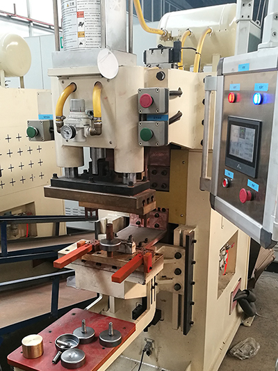 服務(wù)現(xiàn)場(chǎng)1