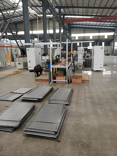 服務(wù)現(xiàn)場(chǎng)10