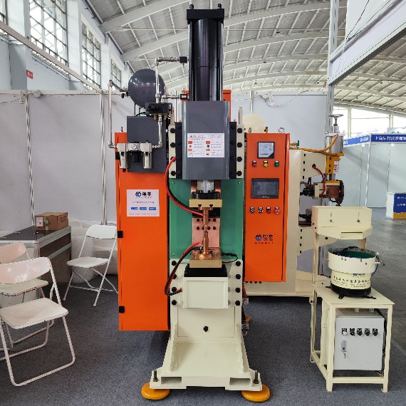 電容儲(chǔ)能式點(diǎn)焊機(jī)